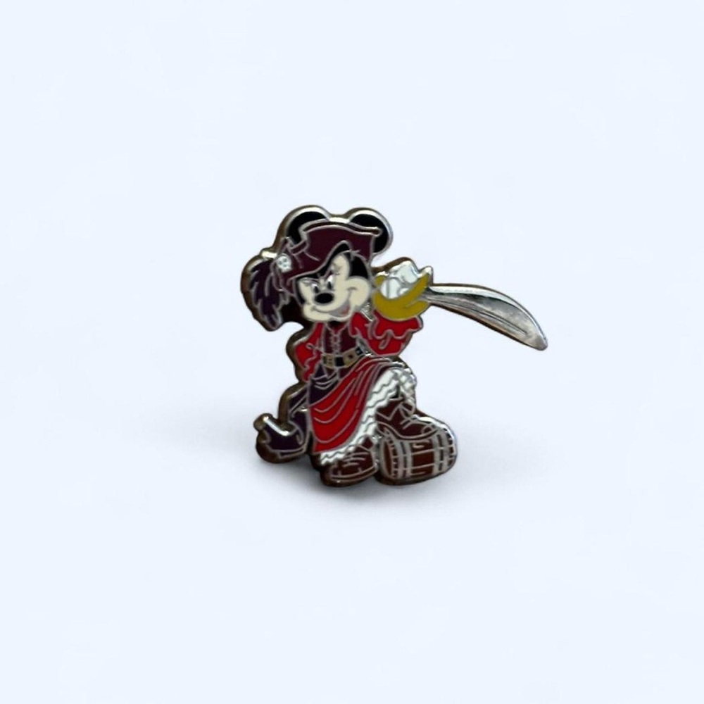 Pirate Minnie Mouse Enamel Pin